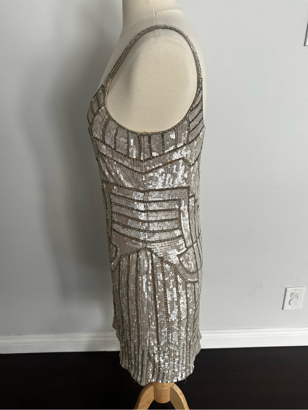 Adrianna Papell Beaded Sequin Cocktail Dress Size 10 - Picture 2 of 10